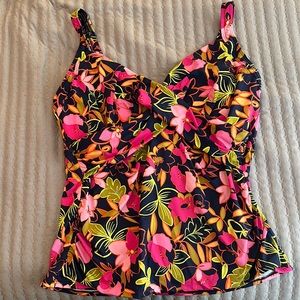 Floral Tankini Top in EUC - worn once
